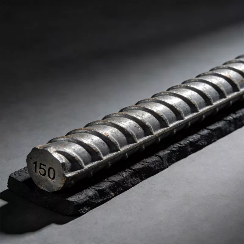 Deformeerunud latt mähises