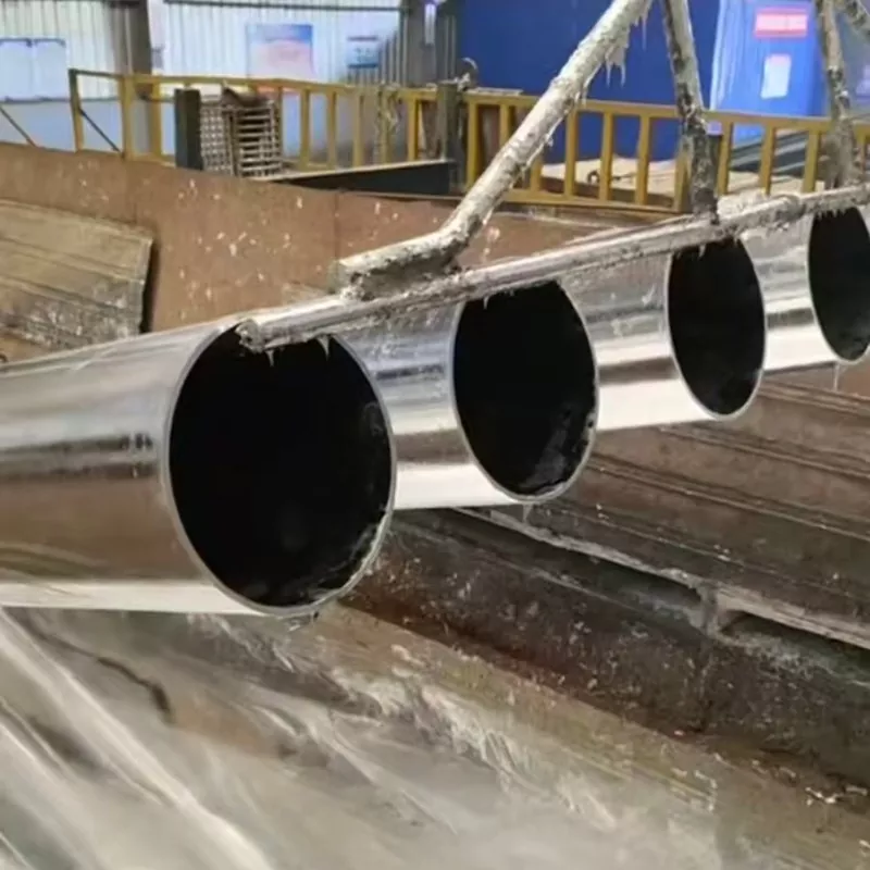 Tsingitud ümmargune toru